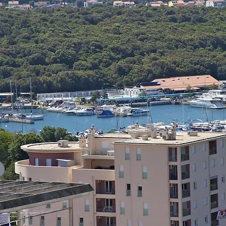 Apartment Pula *